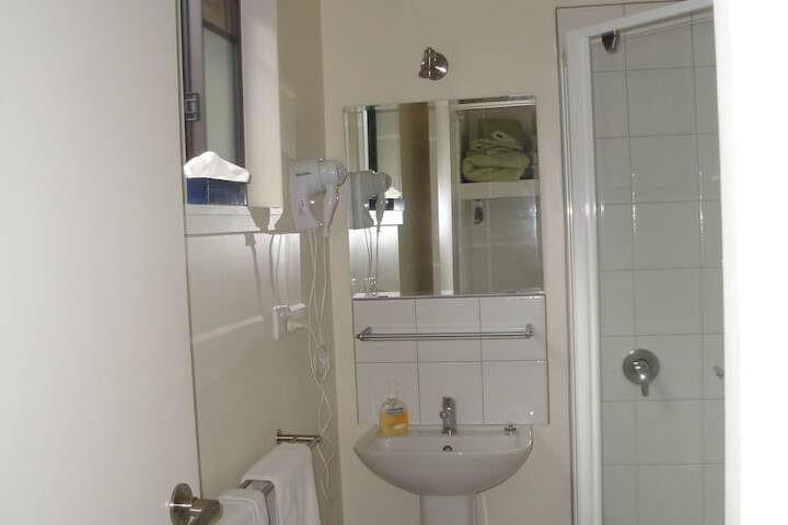 Room 72 of 111