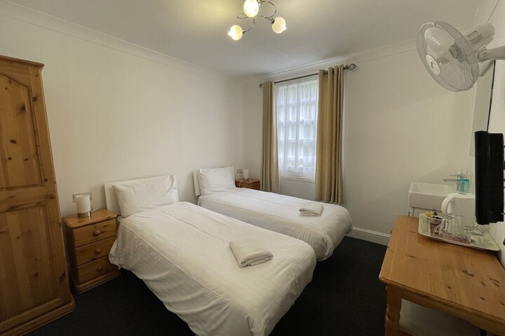 Room 35 of 52
