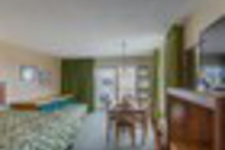 Room 56 of 216