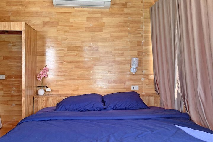 Room 40 of 119