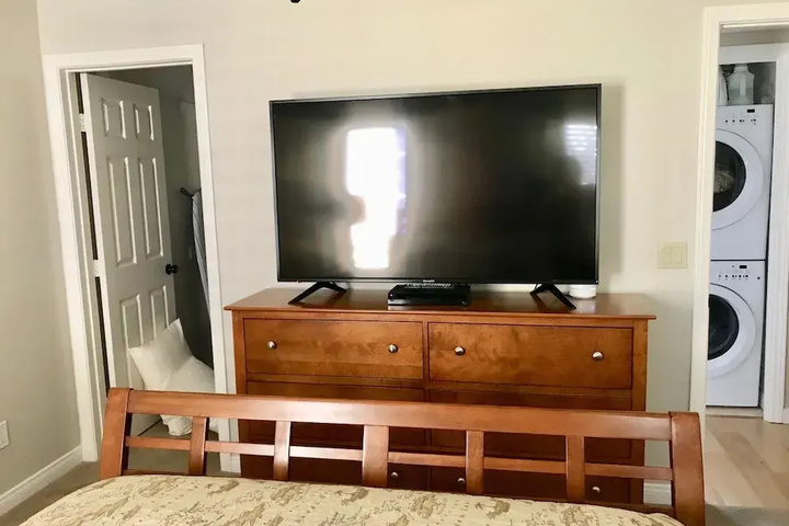 Room 4 of 15