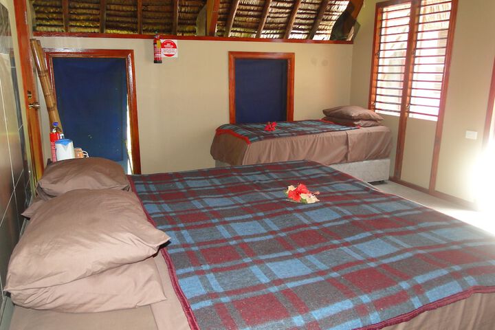 Room 5 of 92