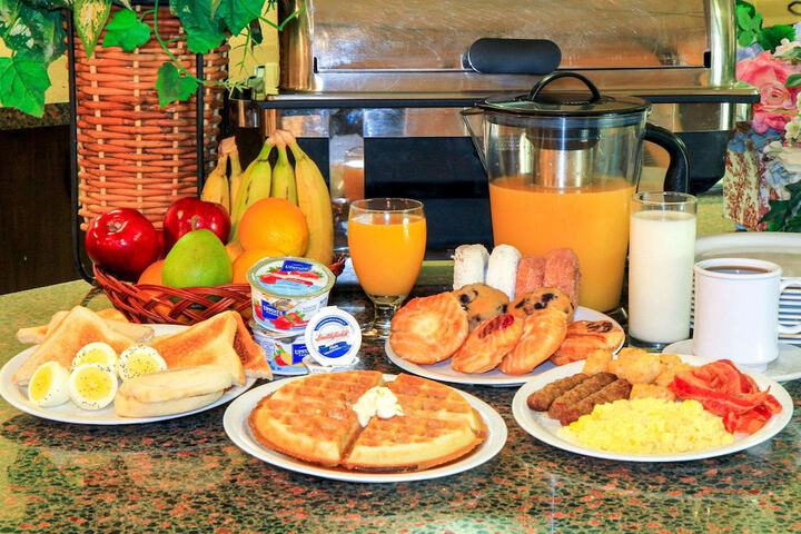 Breakfast area