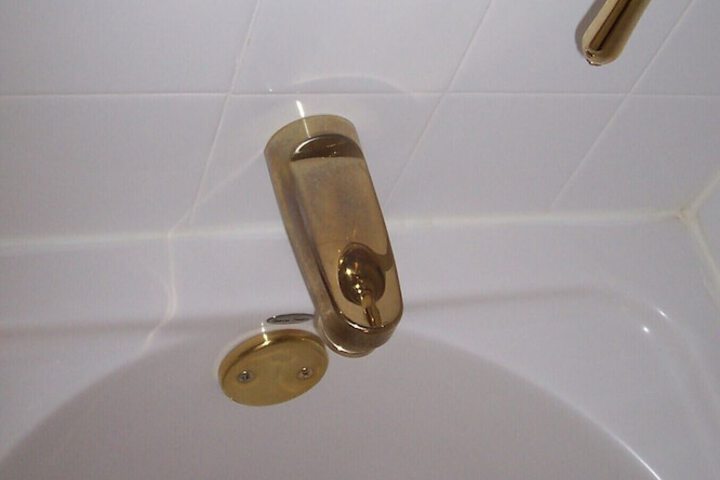 Room 16 of 36