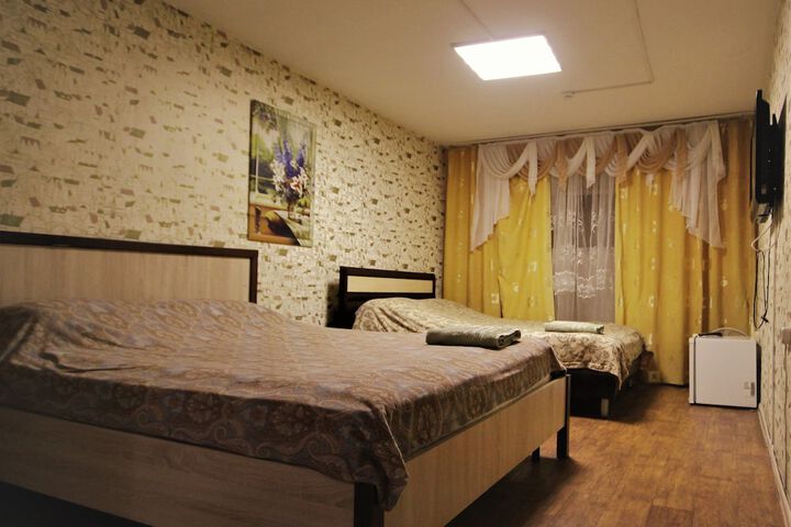 Room 14 of 33