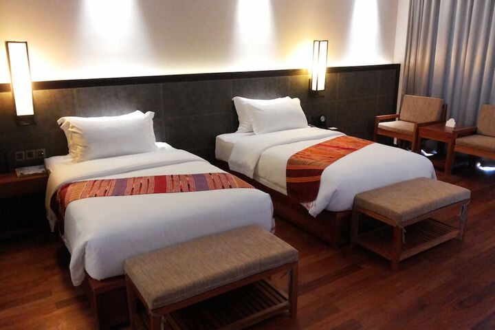 Room 10 of 52