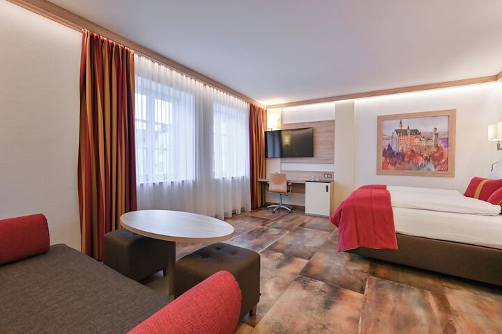 Room 50 of 74