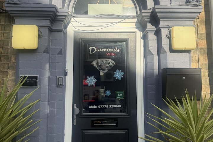Entrance & Lobby
