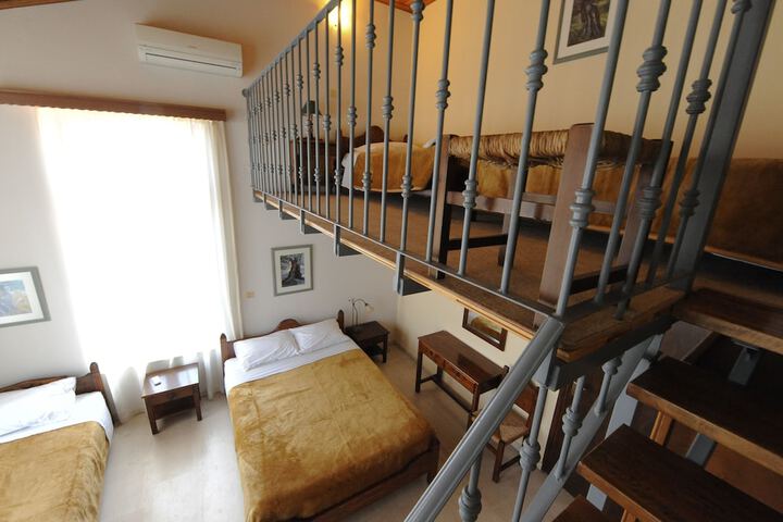 Room 37 of 130
