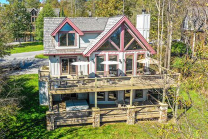 Wispering Heights Four Bedroom Holiday Home