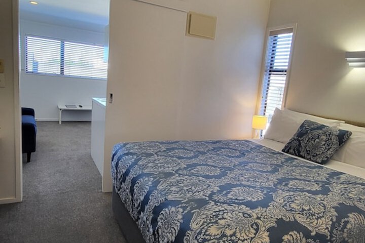 Room 19 of 65