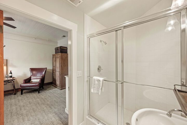 Room 85 of 113