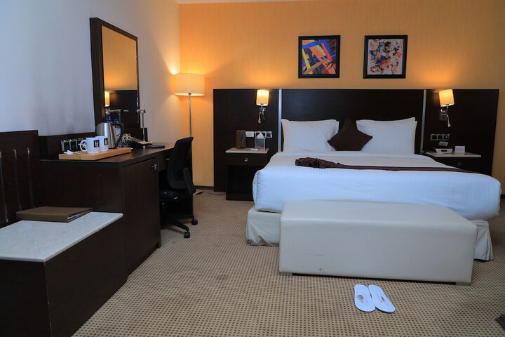 Room 31 of 66