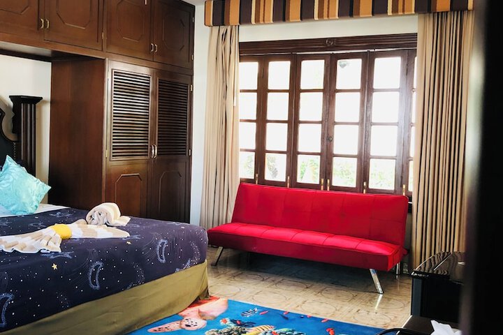 Room 50 of 170