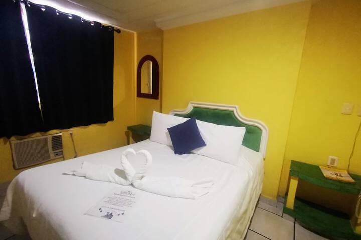Room 9 of 14