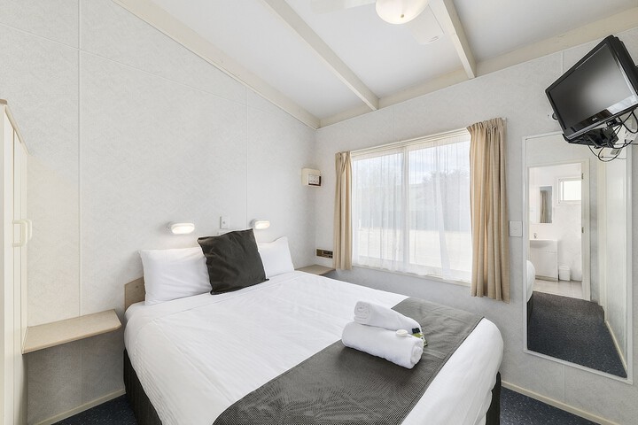 Room 14 of 60
