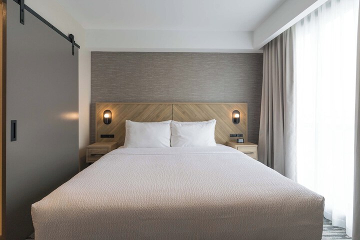 Room 29 of 62