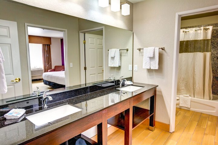 Bathroom sink