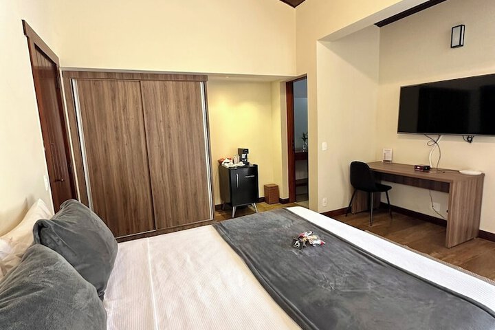Room 47 of 75