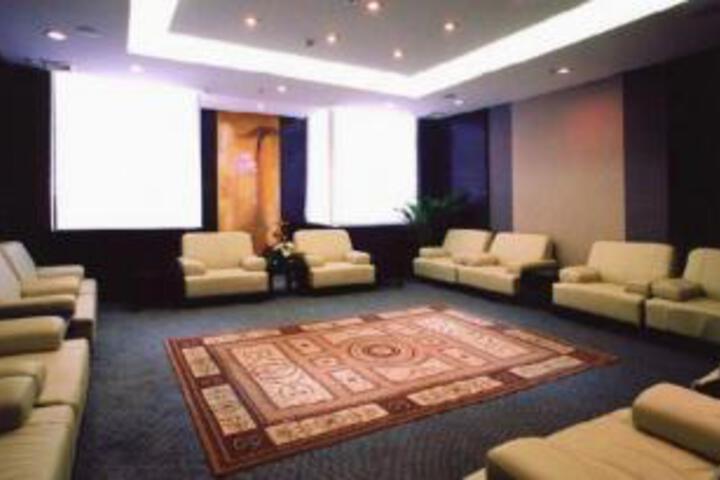 Room 5 of 23