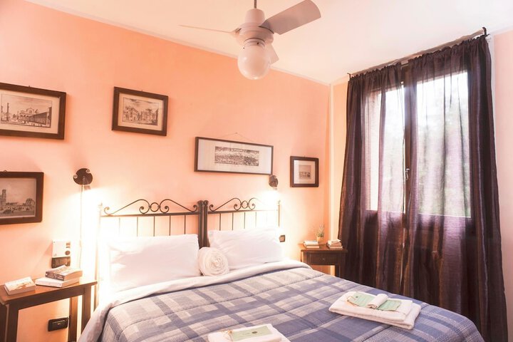 Room 8 of 43
