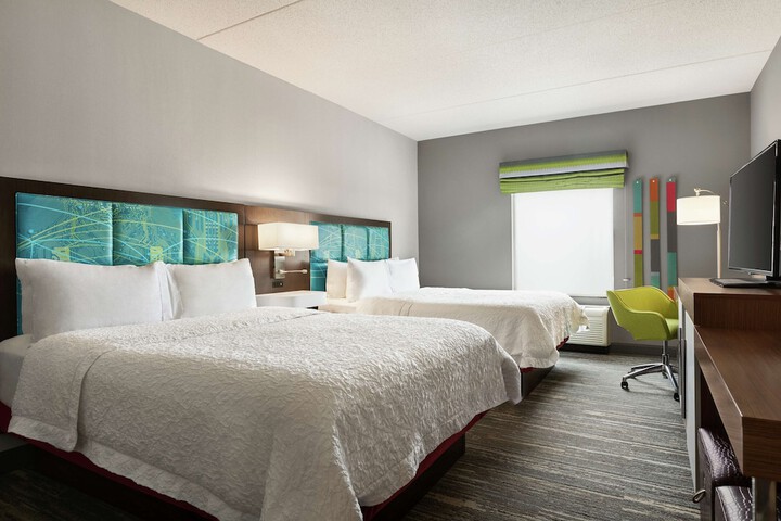 Room 7 of 28