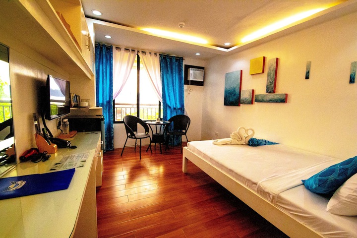 Room 15 of 80