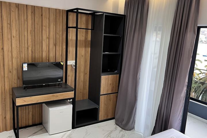 Room 3 of 30