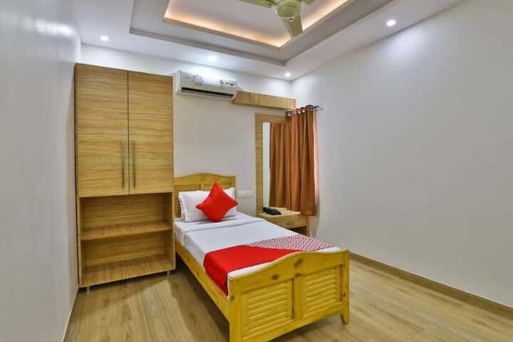Room 13 of 57