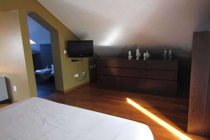 Room 10 of 88