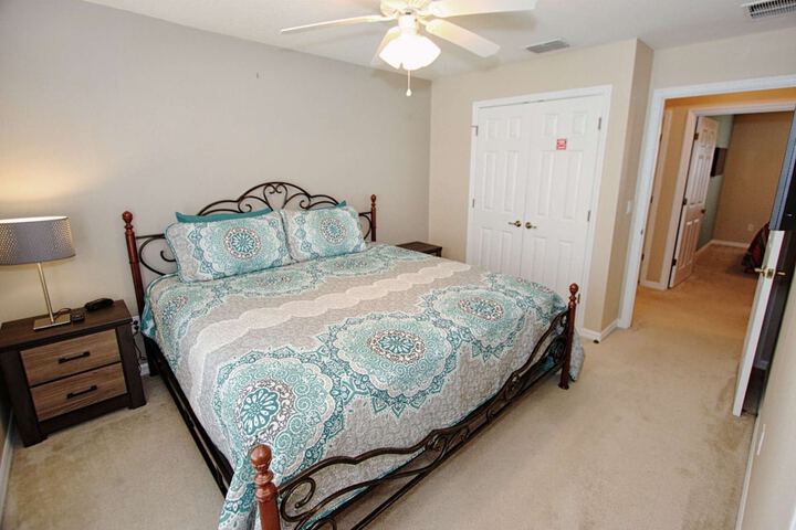 Room 15 of 190
