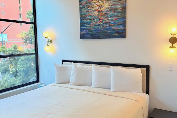 Room 3 of 48