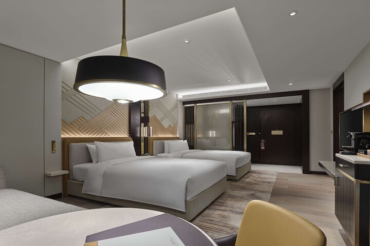 Room 13 of 61
