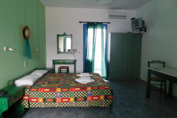 Room 12 of 42