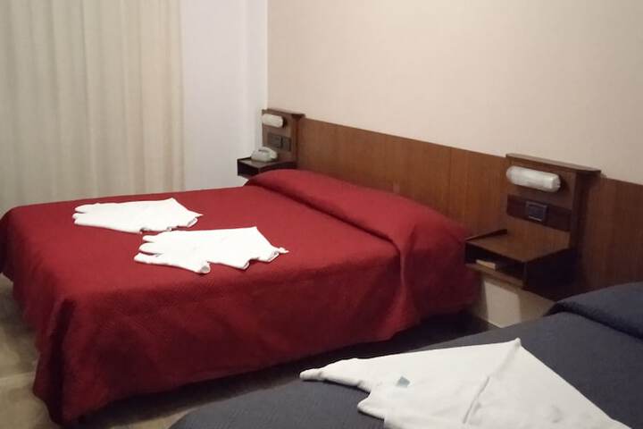 Room 8 of 37