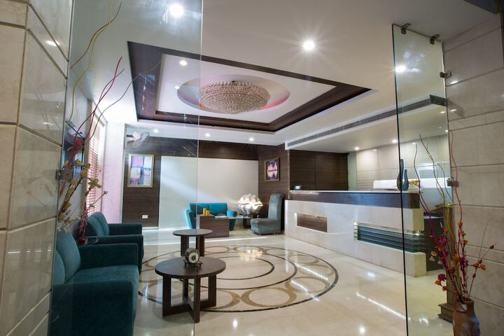 Hotel Interior 4 of 40