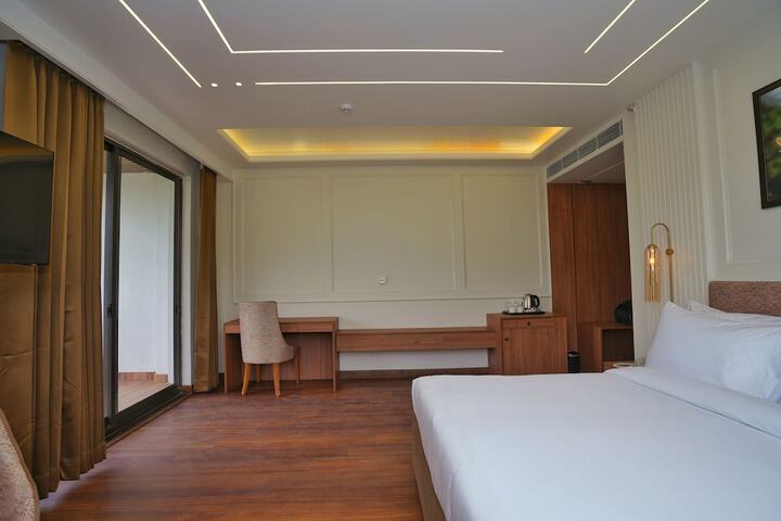 Room 12 of 40