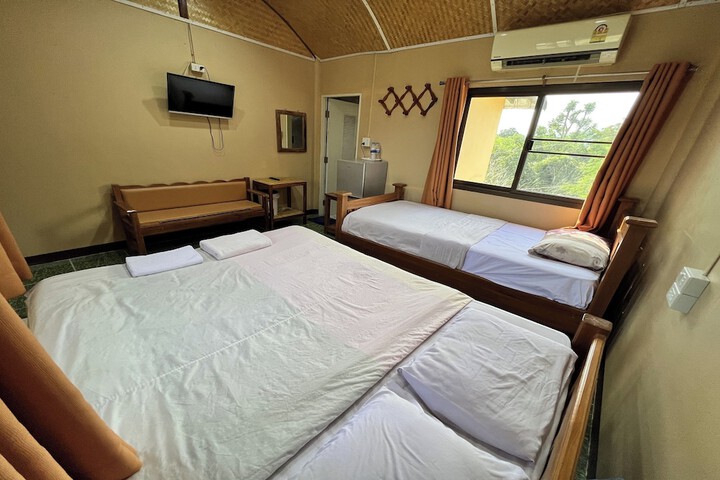 Room 15 of 87