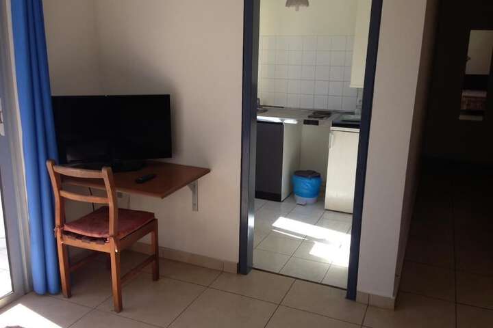 Room 5 of 7