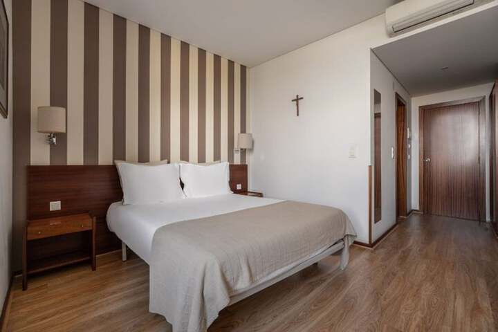 Room 43 of 92
