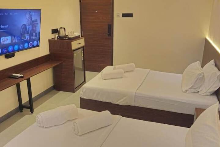 Chippy Residency Pallikaranai