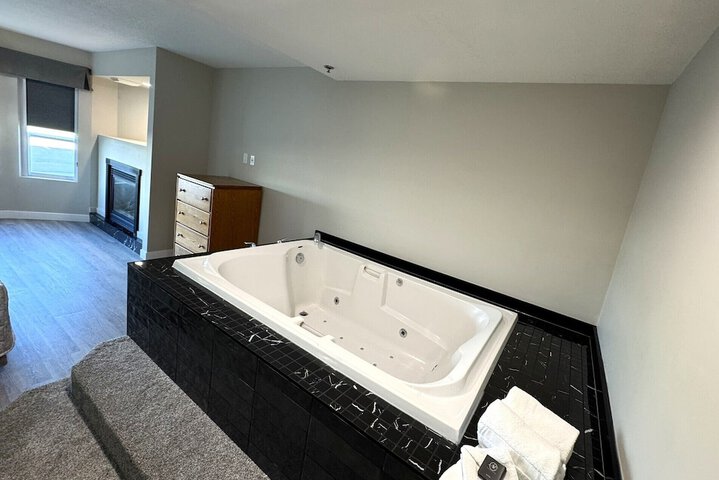 Jetted tub