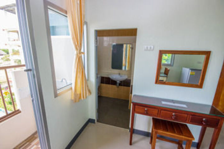 Room 36 of 48
