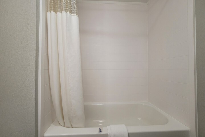 Standard | King Bed (7 of 10)