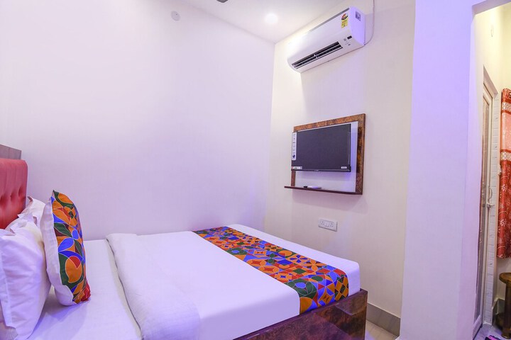 Room 6 of 21