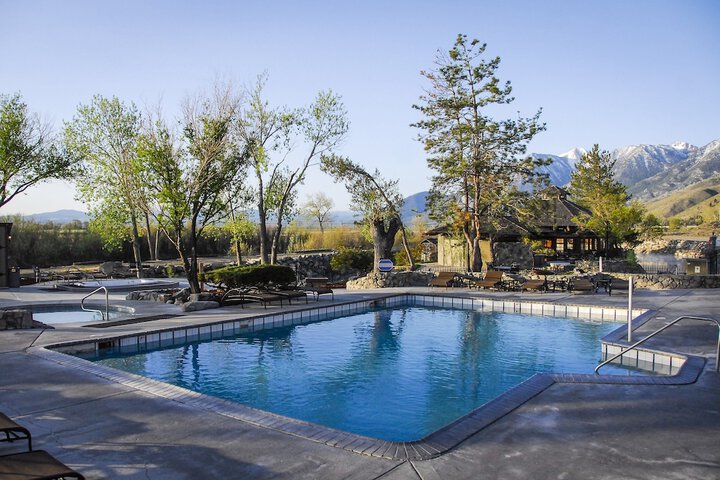 Pool 74 of 105