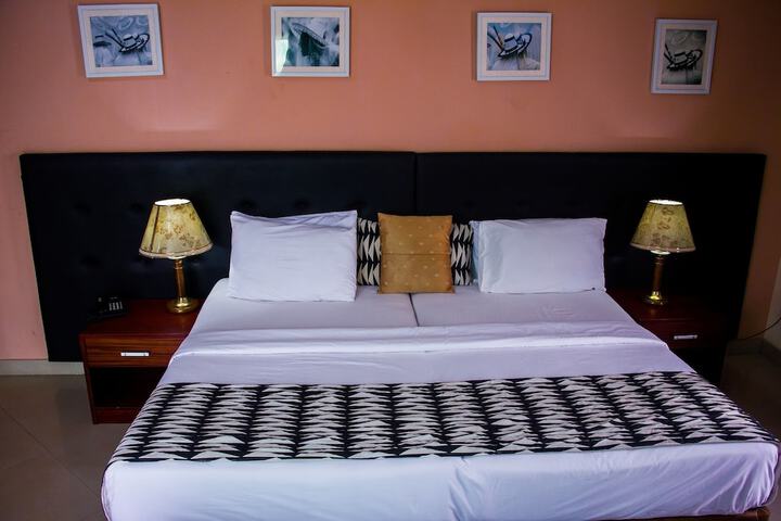 Room 21 of 69