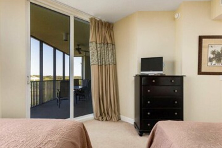 Room 154 of 163