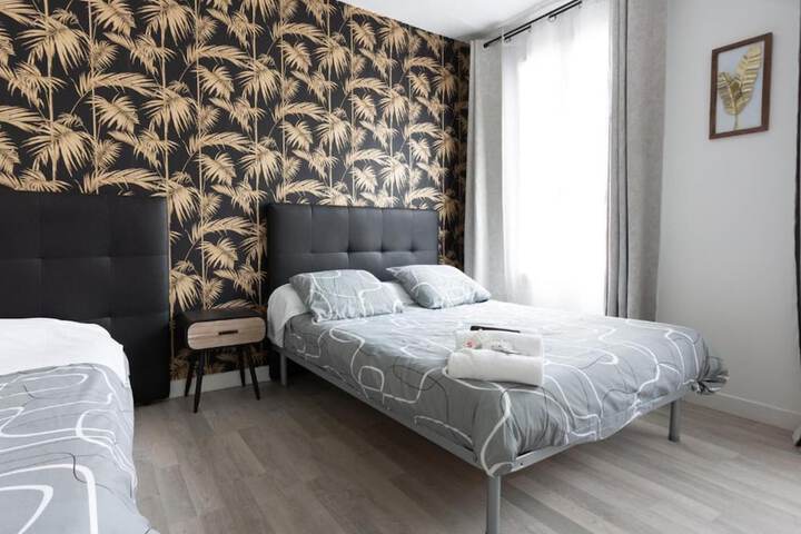 Room 2 of 91
