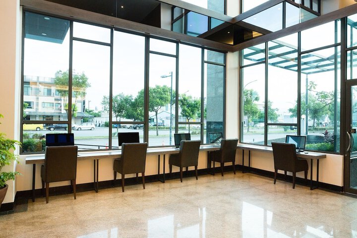 Business Center 45 of 53